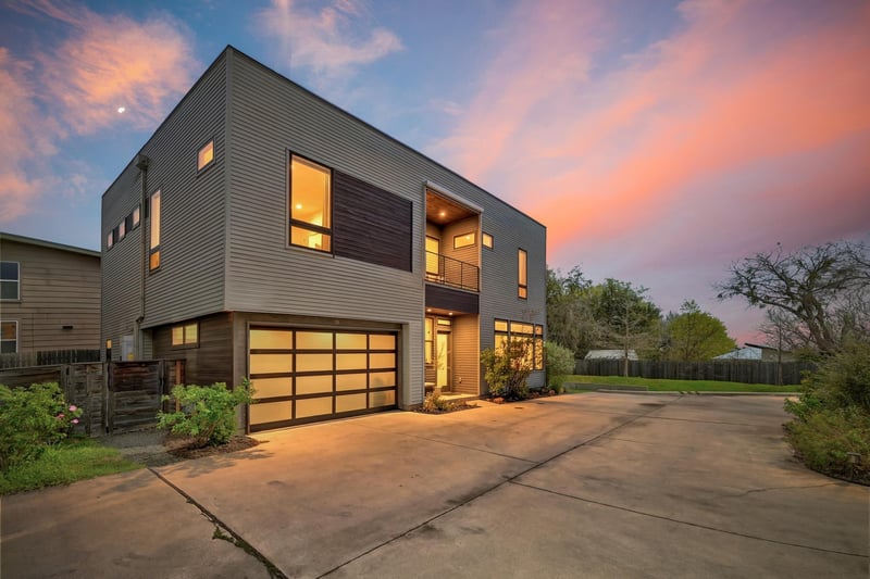Virtual tour of 2106 Allwood DR Unit #D