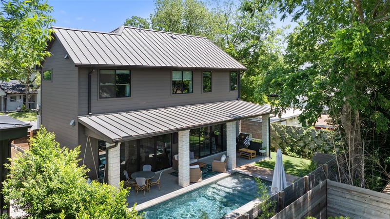 Virtual tour of 2107 Peach Tree ST