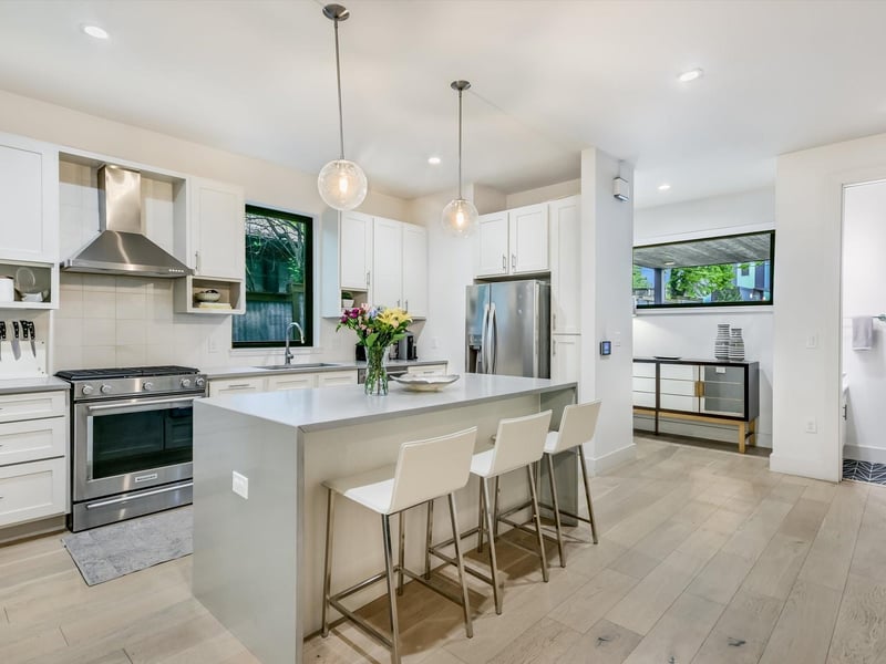 Virtual tour of 2109 Thornton RD Unit #B