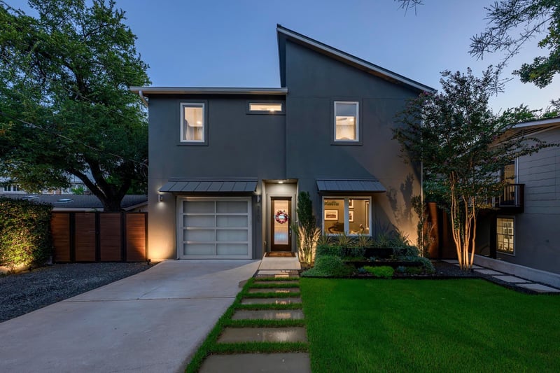 Virtual tour of 2109 W 12th St
