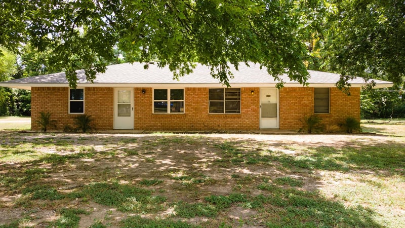 Virtual tour of 2109 W Avenue B Unit #A and B