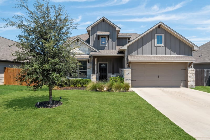 Virtual tour of 211 Brookside ST