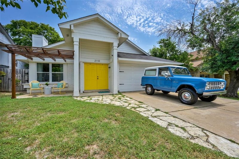 Virtual tour of 2110 Waterway Bnd