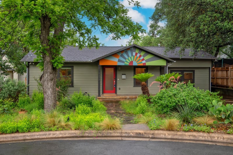 Virtual tour of 2111 Wright ST
