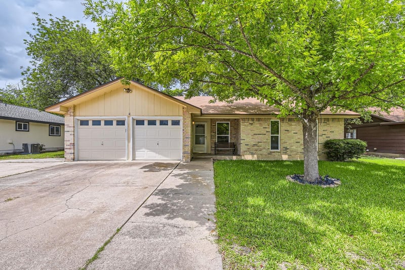 Virtual tour of 2112 Cindy Ln