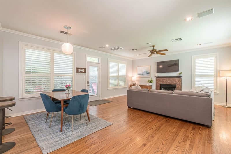 Virtual tour of 2115 Bluebonnet LN Unit #2A