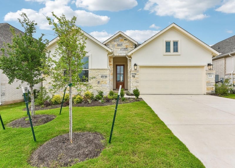 Virtual tour of 212 Royal Fern RD