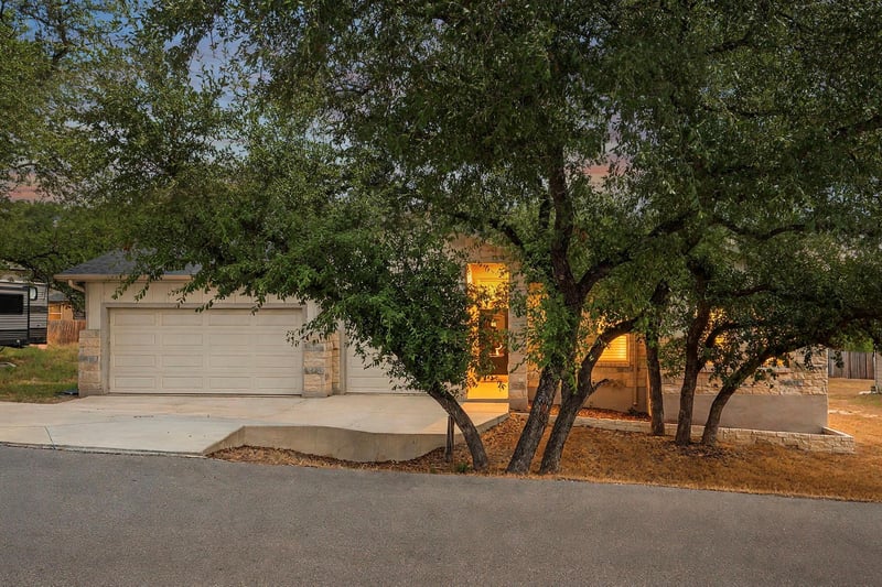 Virtual tour of 21208 Santa Rosa Ave