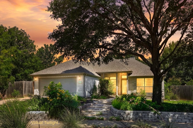 Virtual tour of 213 Rio Vista DR