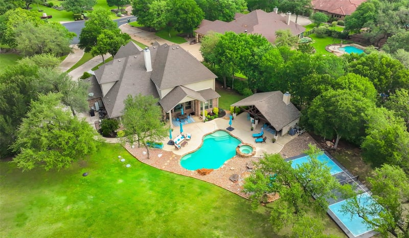 Virtual tour of 213 Vista LN