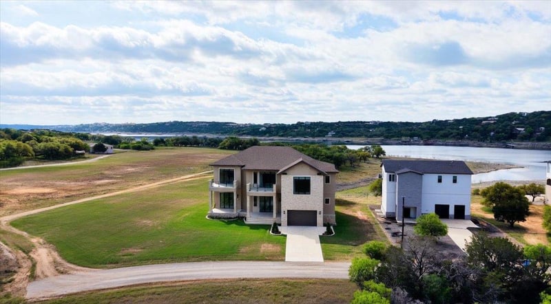 Virtual tour of 21307 Cardinal Ave