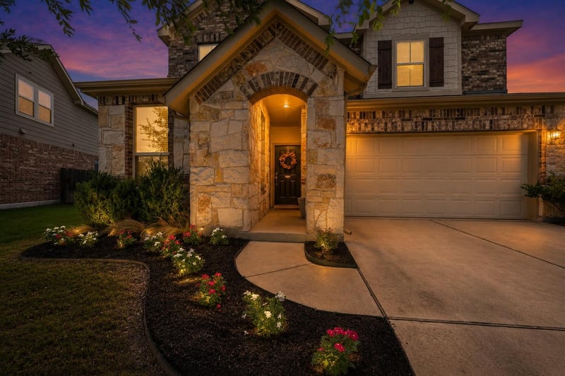 Virtual tour of 214 Cyril DR