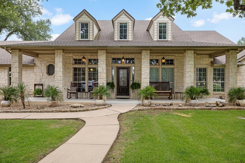 Virtual tour of 214 Park Place DR