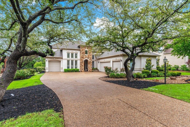 Virtual tour of 214 Varco DR