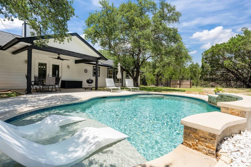 Virtual tour of 21413 Patton Ave