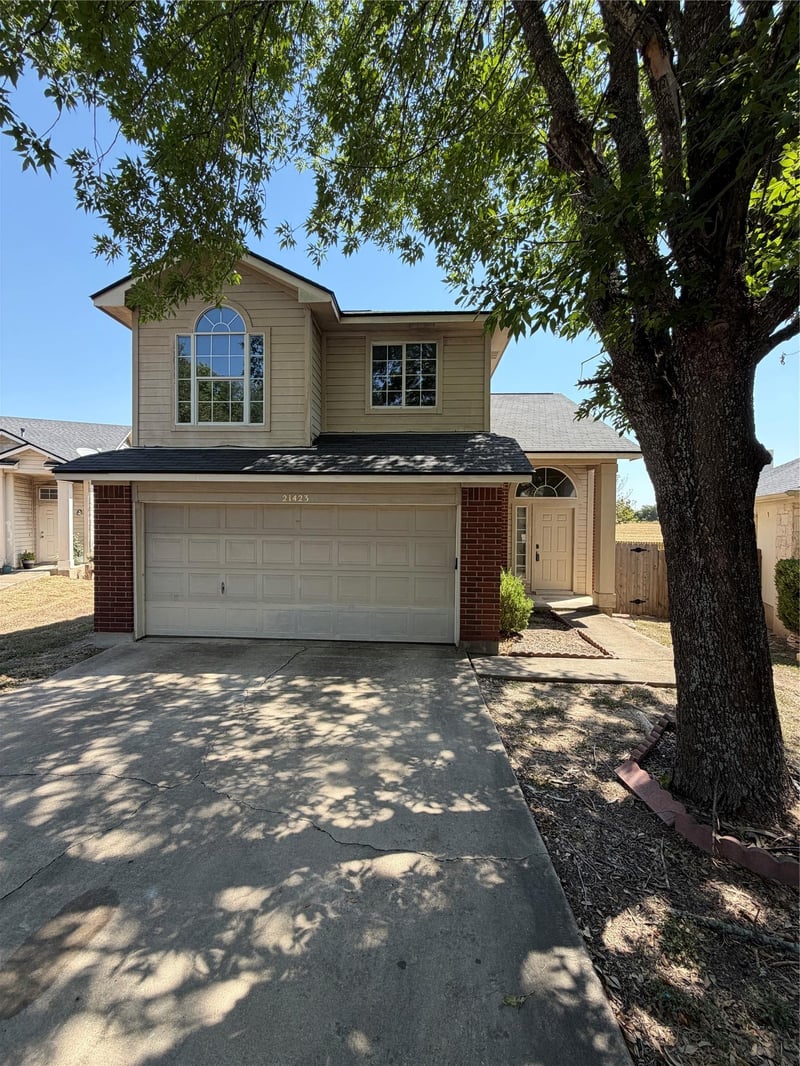 Virtual tour of 21423 Grand National Ave