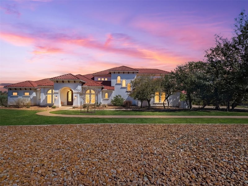 Virtual tour of 2144 Senora Rdg