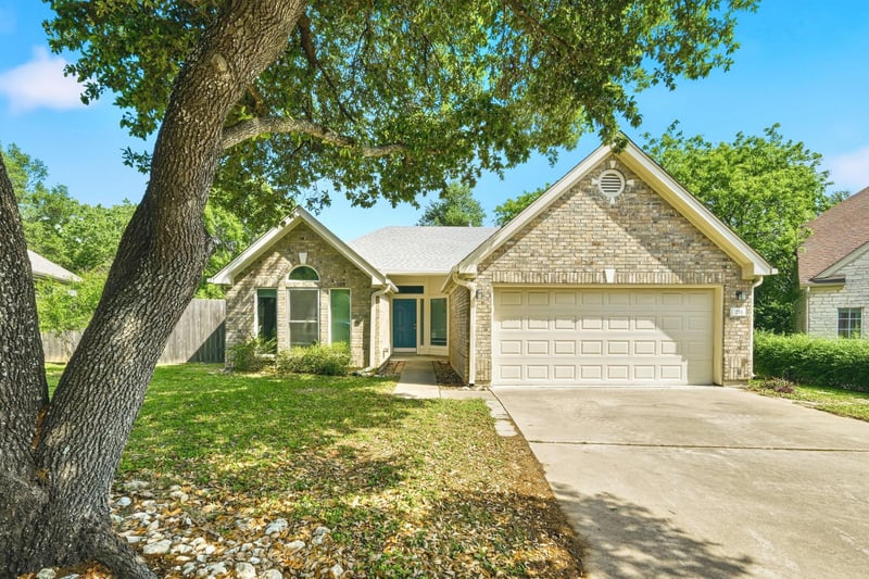 Virtual tour of 215 Rio Vista Dr