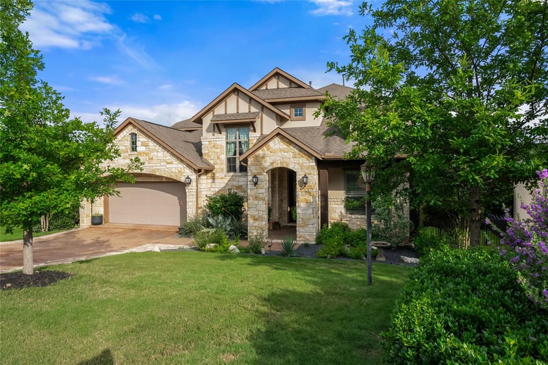 Virtual tour of 215 Vista Village CV