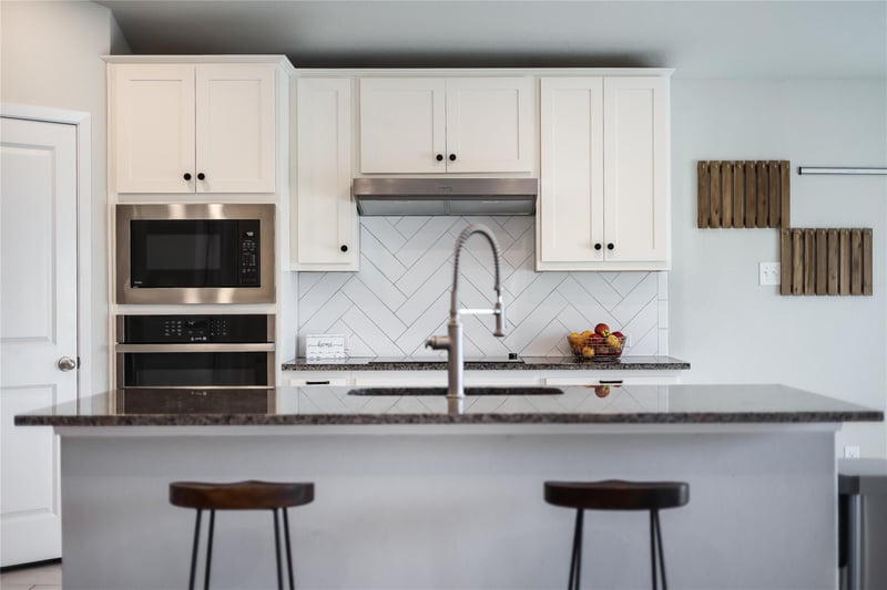 Virtual tour of 21522 Horseshoe LOOP