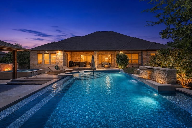 Virtual tour of 216 Oak Valley CT