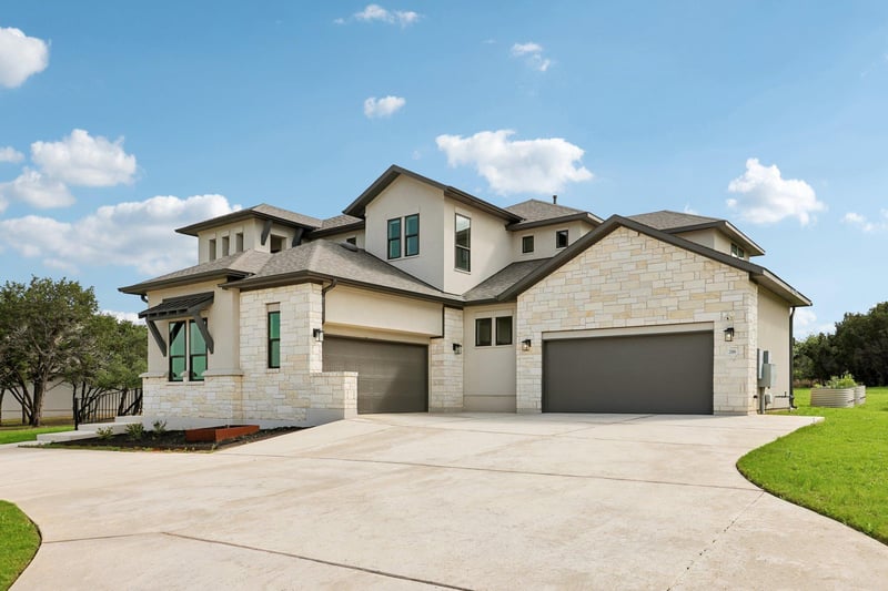 Virtual tour of 216 Spence LN