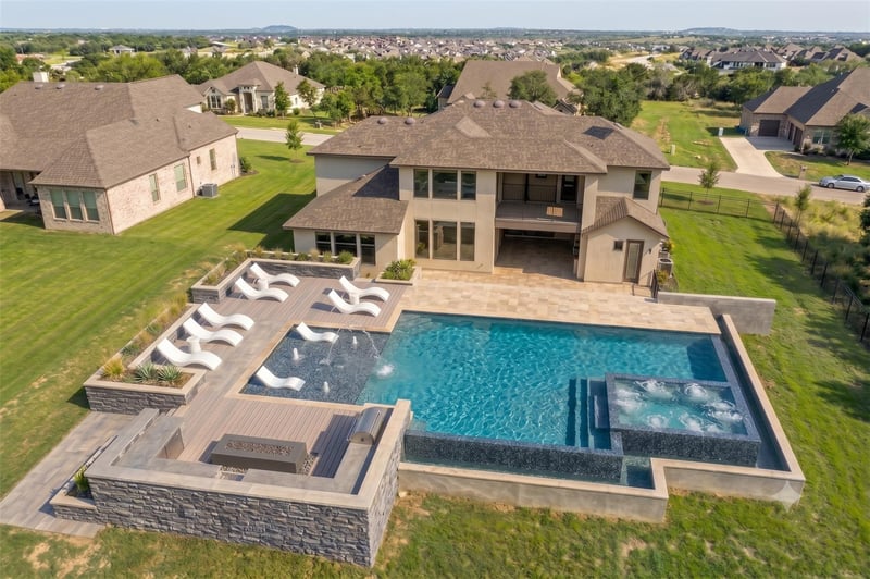 Virtual tour of 216 Spence LN