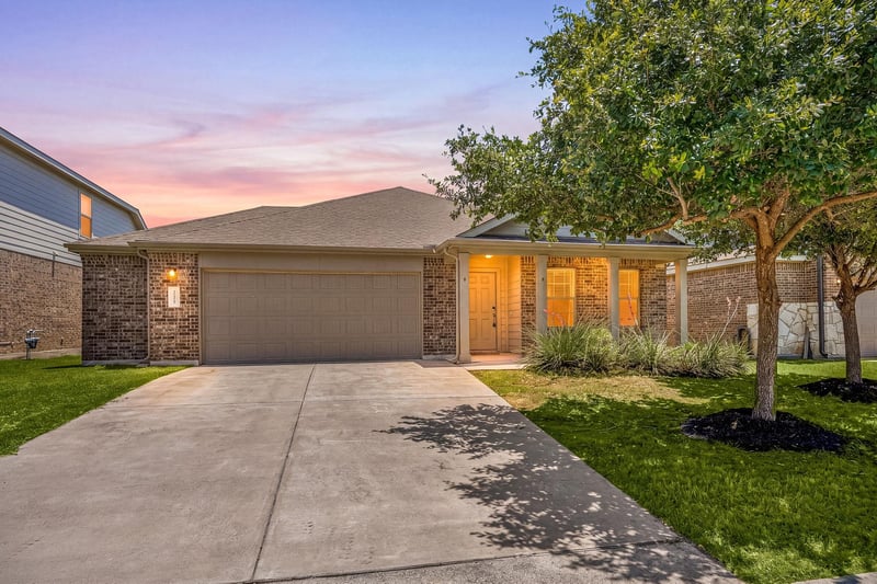 Virtual tour of 21609 Gallus DR