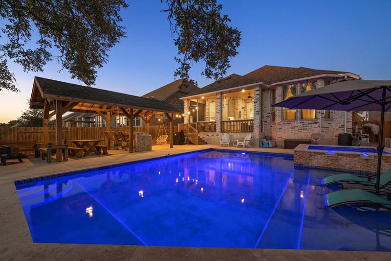 Virtual tour of 217 Mineral River LOOP