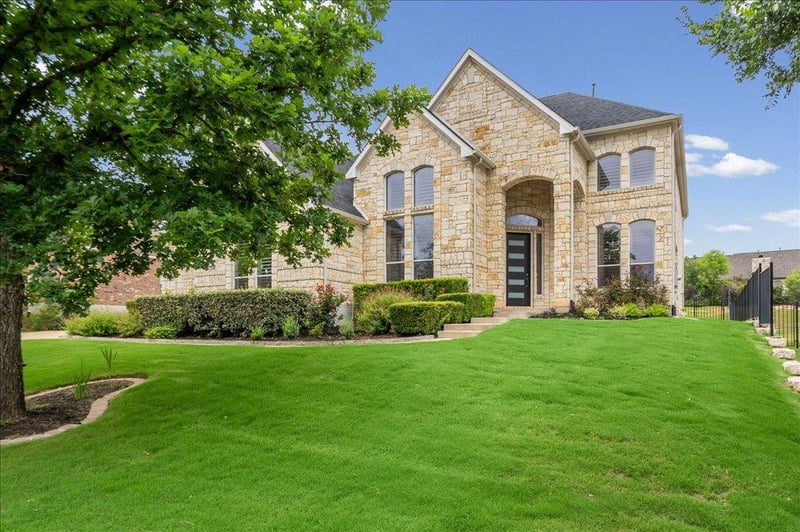 Virtual tour of 219 Varco DR