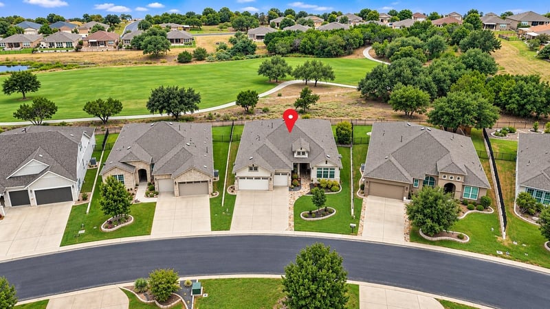 Virtual tour of 220 Fairway Ridge RD