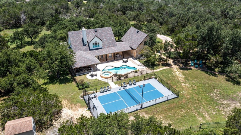 Virtual tour of 220 Sundance TRL