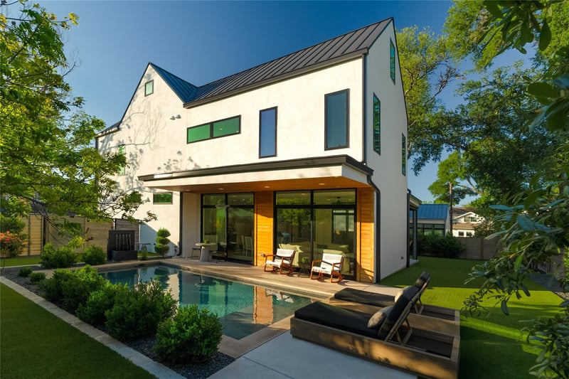 Virtual tour of 2201 Westover RD