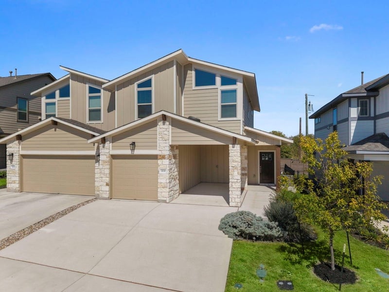 Virtual tour of 2202B Cornfield Dr