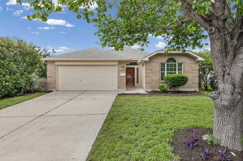 Virtual tour of 2203 Bakers Way
