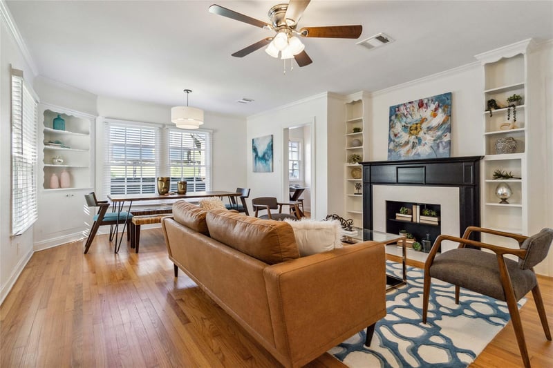 Virtual tour of 2203 Euclid Ave