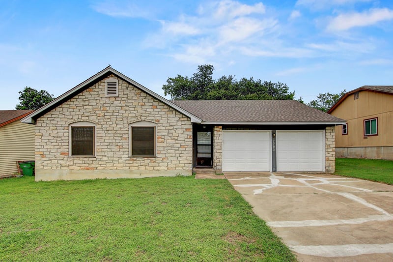 Virtual tour of 2203 Frontier TRL