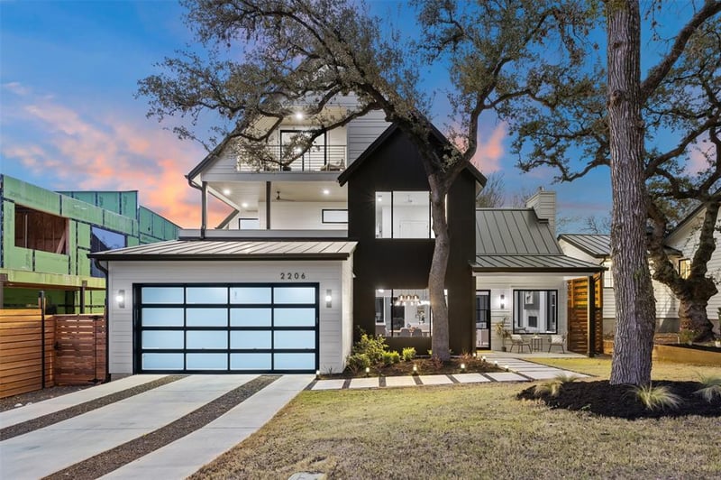 Virtual tour of 2206 Montclaire ST