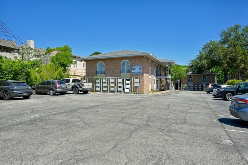 Virtual tour of 2208 Enfield RD Unit #106