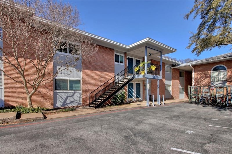 Virtual tour of 2208 Enfield Rd Unit #107