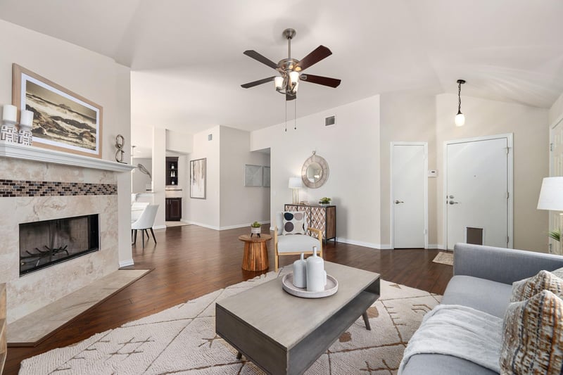 Virtual tour of 2209 Emmett PKWY