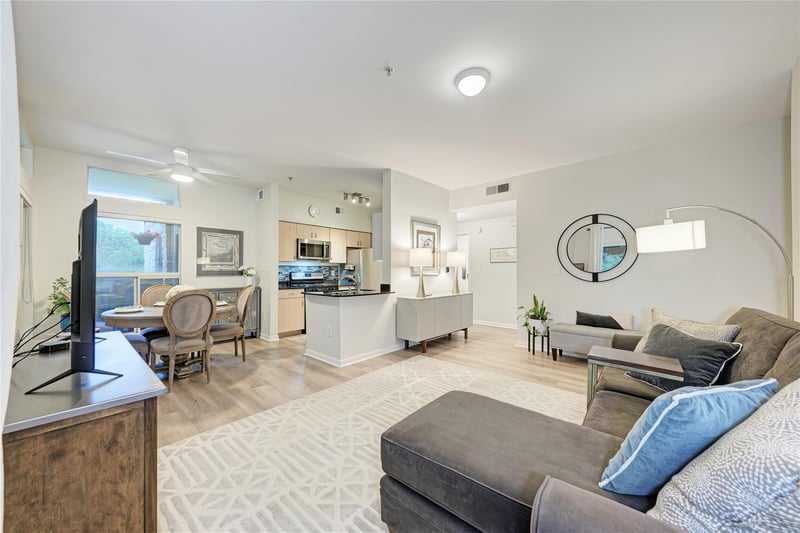Virtual tour of 2209 Hancock DR Unit #2