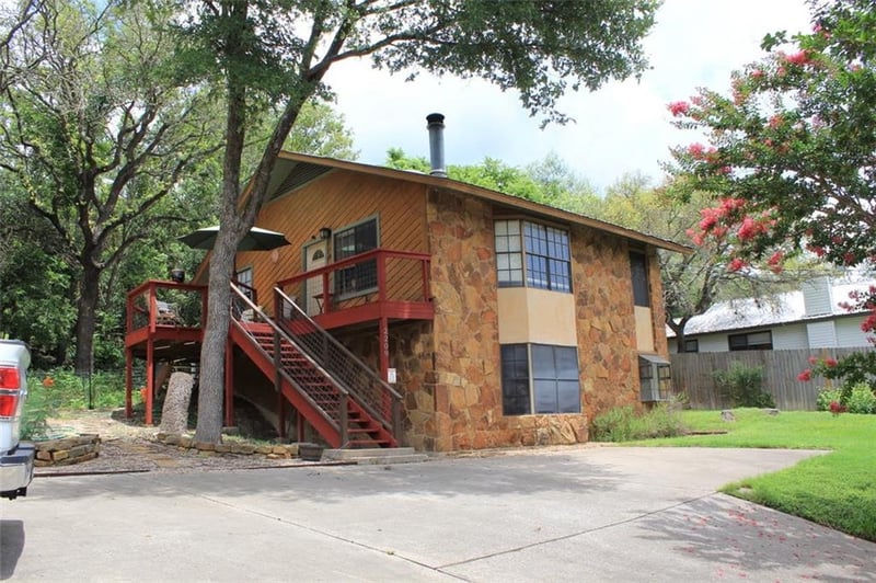 Virtual tour of 2209 Saratoga DR