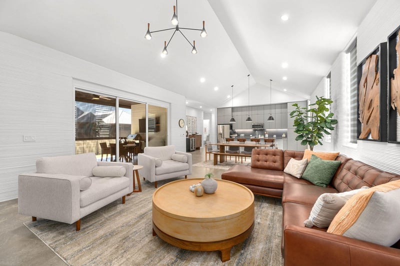 Virtual tour of 221 Lone Ranger TRL