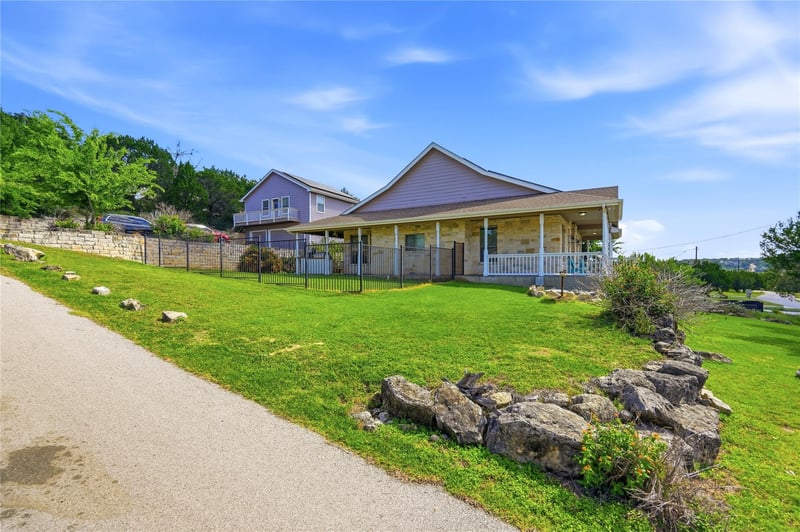 Virtual tour of 22101 Oban DR
