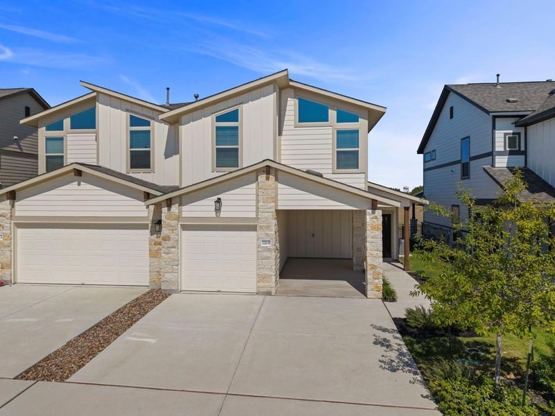 Virtual tour of 2210B Cornfield Dr
