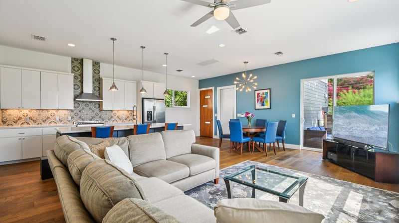 Virtual tour of 2211 New York Ave Unit #A