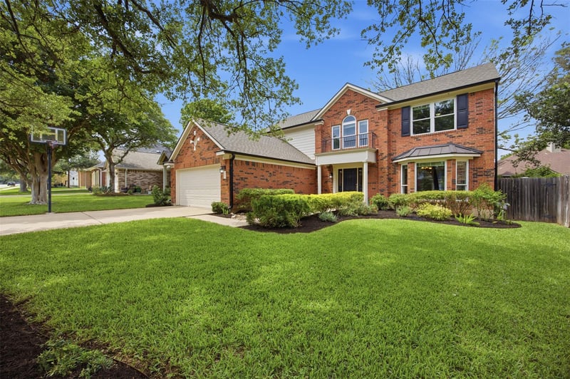 Virtual tour of 2212 Mockingbird DR