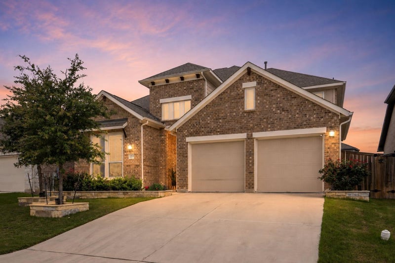 Virtual tour of 2213 Santa Isabella DR