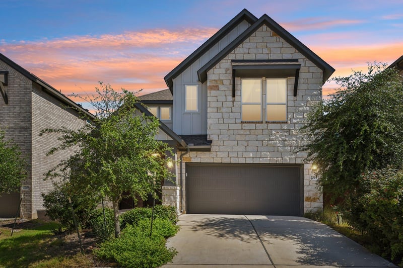 Virtual tour of 2213 Stampede DR